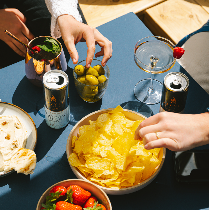 HOSTING A DINNER PARTY?